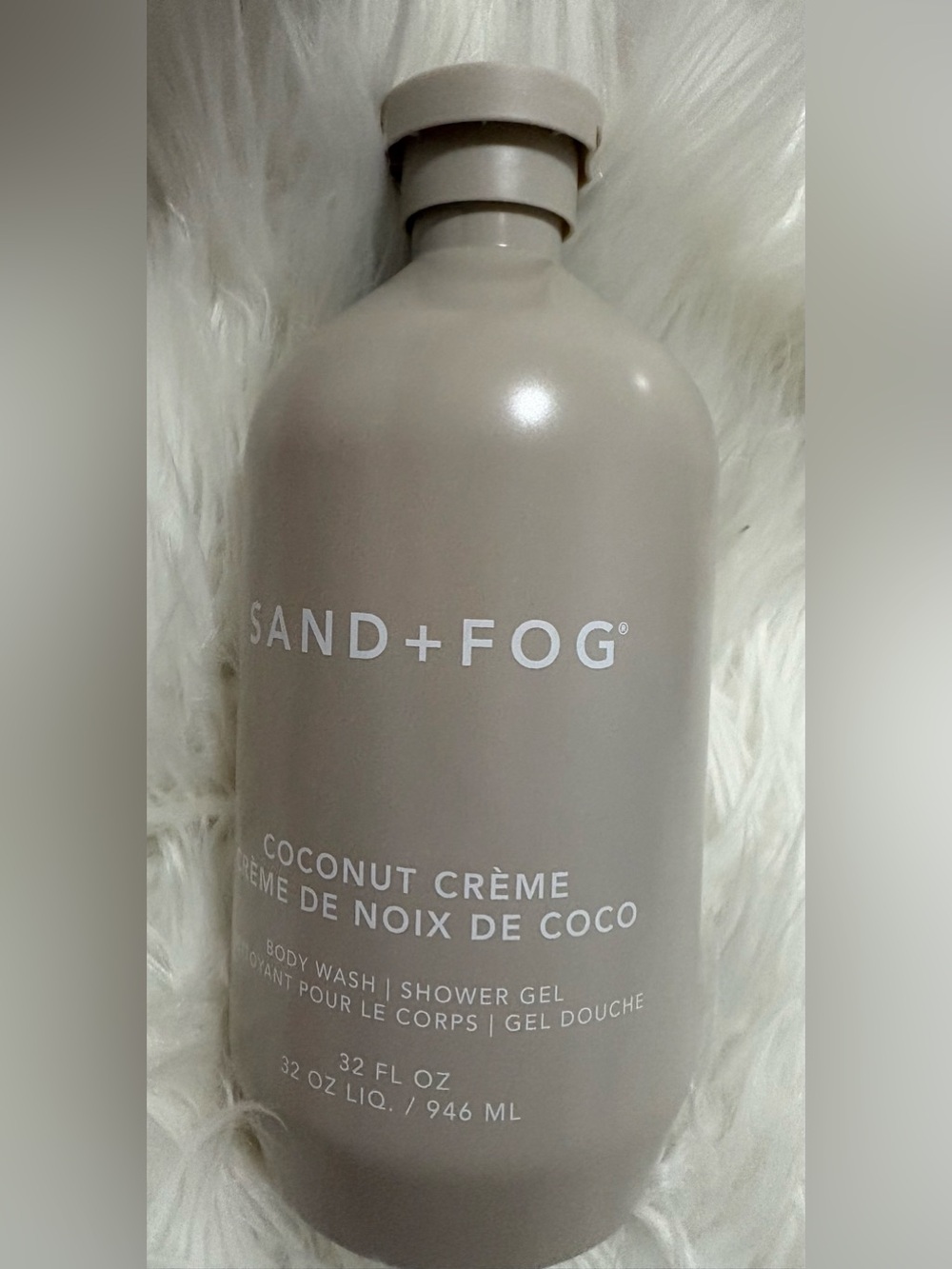 SAND+FOG Coconut Crème Body Wash 32 oz